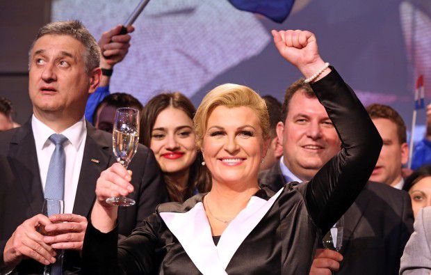 Il Presidente della Croazia Kolinda Grabar festeggia il risultato elettorale